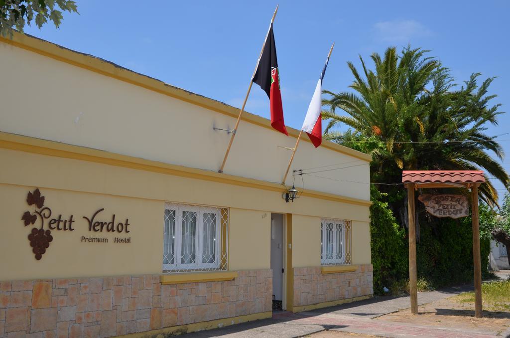 Hostal Petit Verdot Santa Cruz Exterior photo